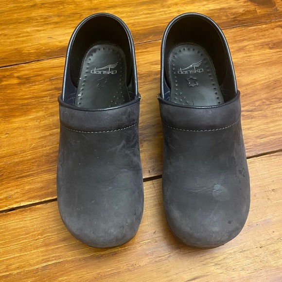Dansko Shoes - Dansko Gray Leather Clogs Shoes Womens Size 40 EU Comfort Slip On Casual *FLAW